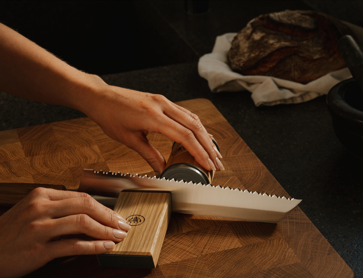 Horl - Bread Knife Walnut - Triple Pro Cut Double-Sided Serrated