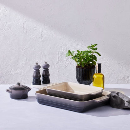 Le Creuset - Ensemble de 2 petits moulins à poivre et à sel en pierre de 11 cm Le Creuset