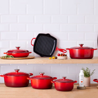 Le Creuset - Cocotte Campagnard Signature Rouge Cerise 30 cm Cocotte Le Creuset