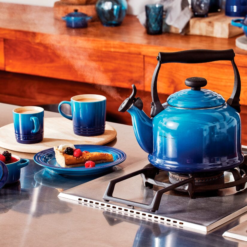 Bouilloire sifflante Le Creuset - Tradition Azure 2,1 l 