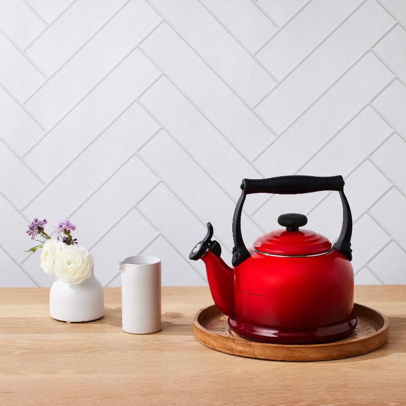 Le Creuset - Tradition Fluitketel Kersenrood 2,1l Fluitketel Le Creuset 